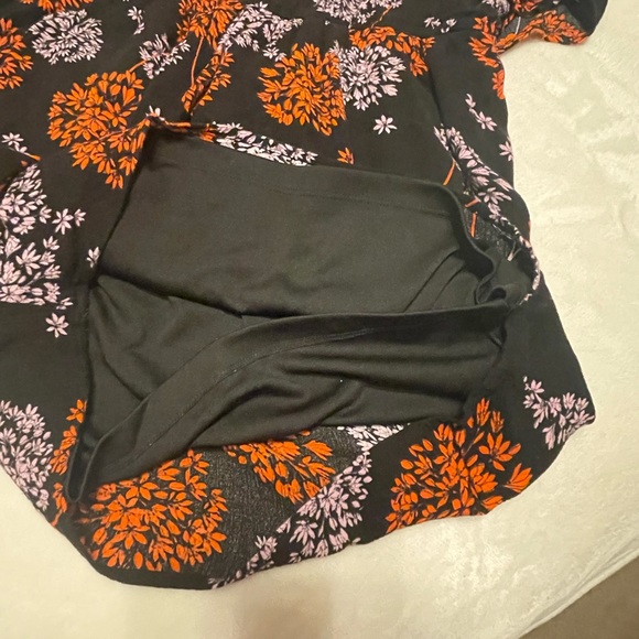 Shorts romper - Picture 3 of 4